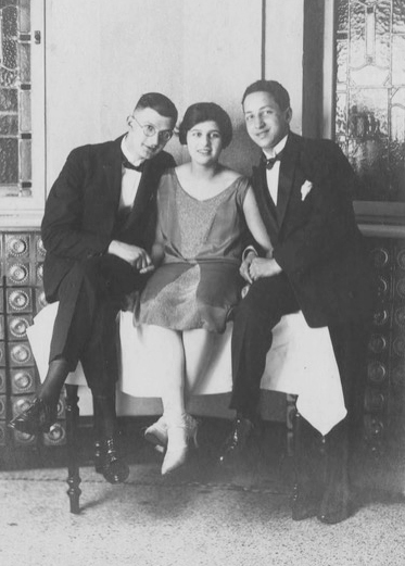 Otto Hammerschlag (li.) und Herta Magnus mit einem Freund 1927